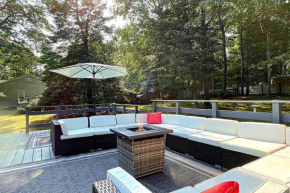 Spacious Home with Beach Parking Pass and Pond Access